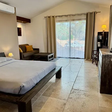 Vakantiehuis Casetta Di Asciaghju, Avec Jacuzzi Prive Et Acces Direct Aux Plages Porto-Vecchio (Corsica)