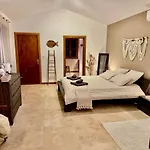Prázdninový dům Casetta Di Asciaghju, Avec Jacuzzi Prive Et Acces Direct Aux Plages *