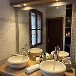 Casetta Di Asciaghju, Avec Jacuzzi Privé Et Accès Direct Aux Plages * Porto-Vecchio (Corsica)